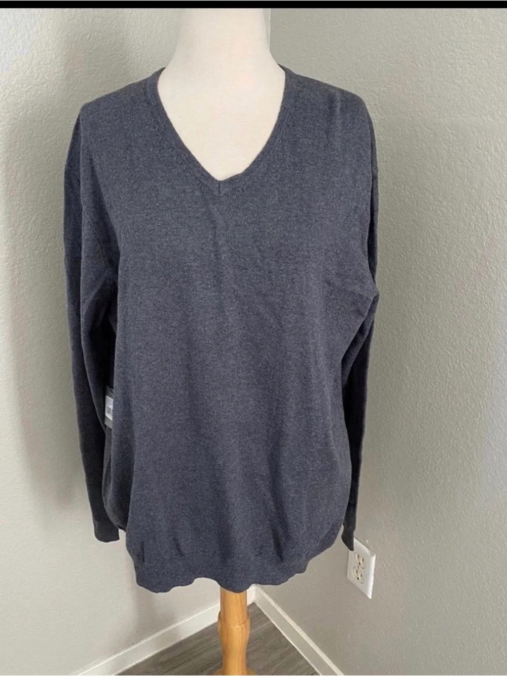 Hickey Freeman Men's Cashmere Blend  V-Neck Sweater NWT _ XXL